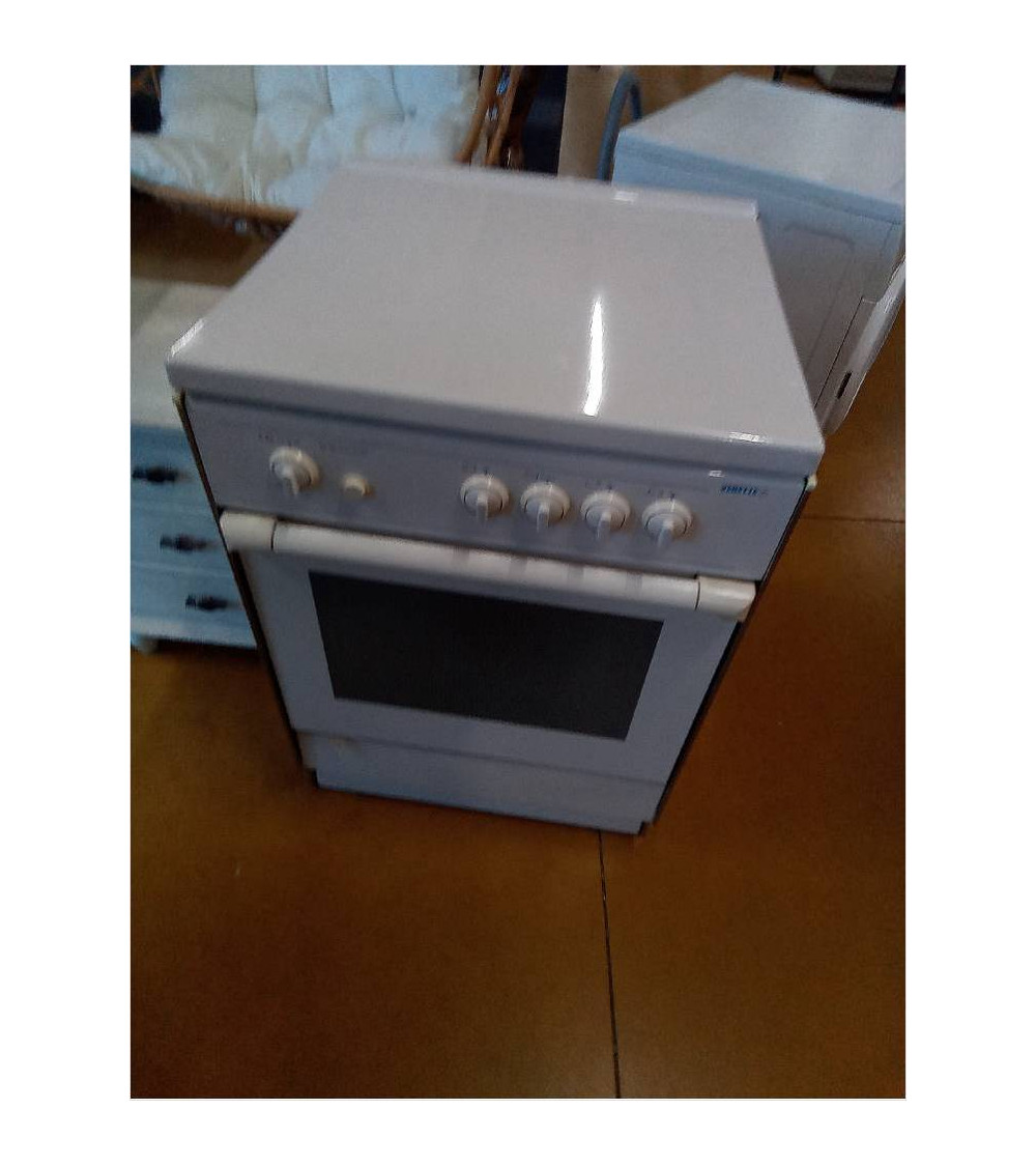 CUISINIERE VEDETTE GV