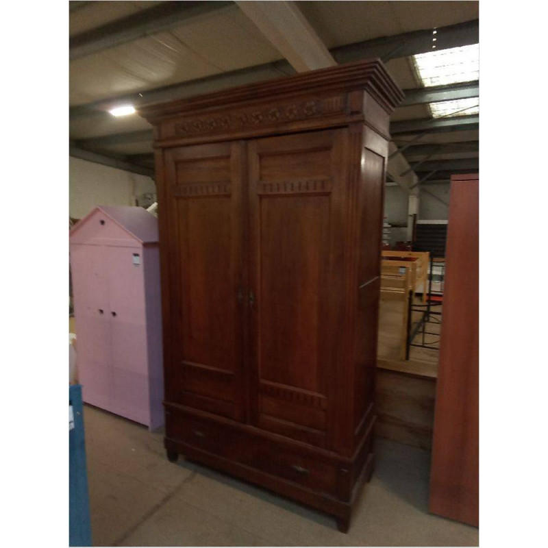 ARMOIRE