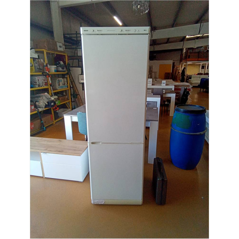 REFRIGERATEUR CONGELATEUR BOSCH