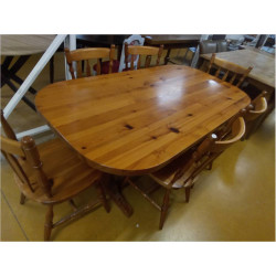 TABLE OVALE 