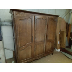ARMOIRE