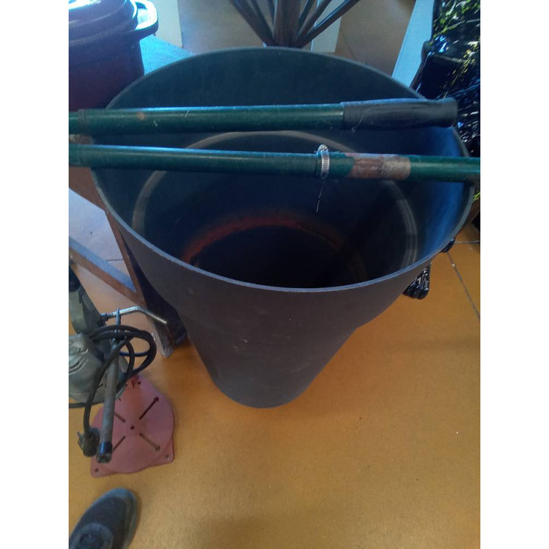 CACHE POT