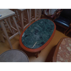 TABLE BASSE OVALE DESSUS...