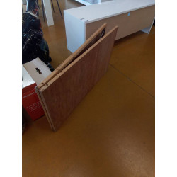 TABLE A TAPISSER