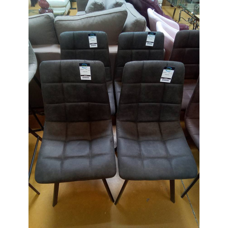 CHAISE HAPPY