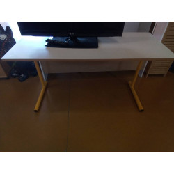 TABLE BUREAU