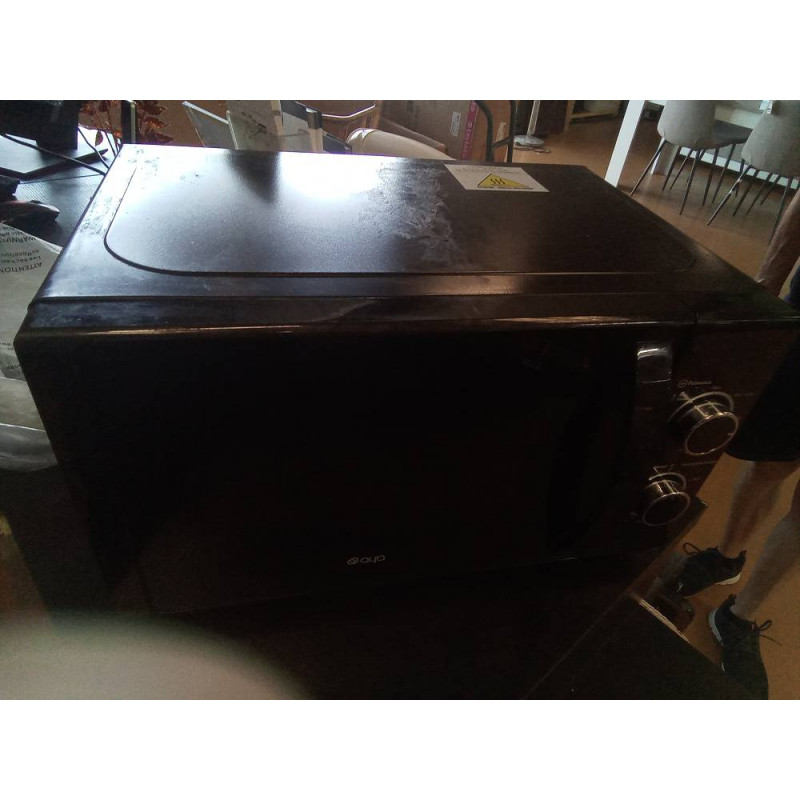 FOUR MICRO-ONDES 