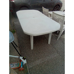 TABLE DE JARDIN
