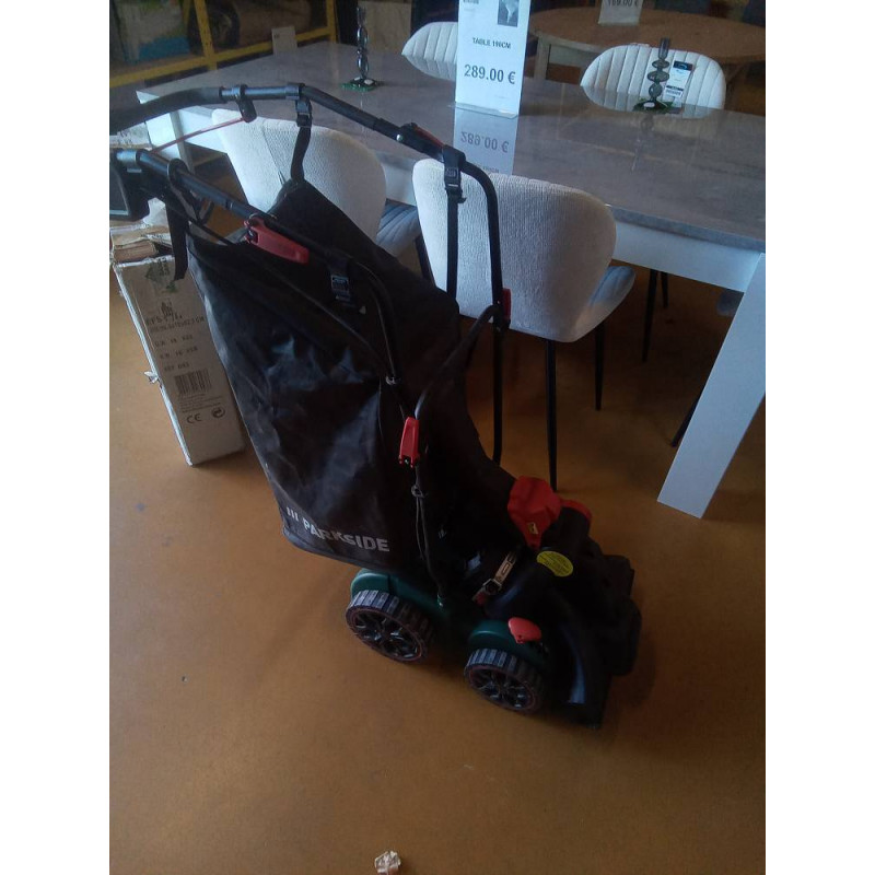 ASPIRATEUR DE FEUILLES 