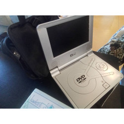 LECTEUR DVD PORTABLE
