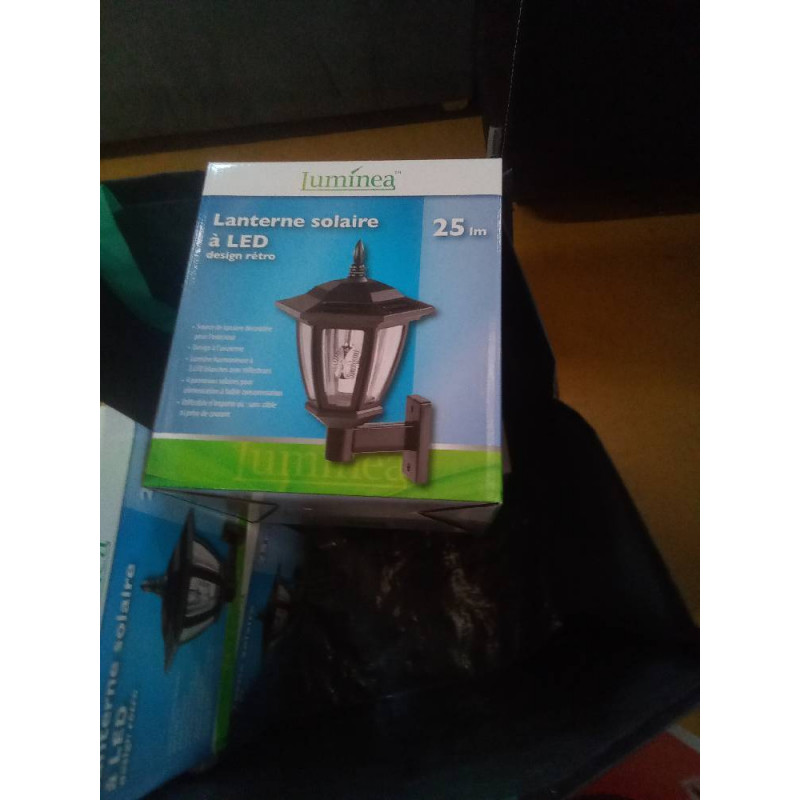 LANTERNE MURALE SOLAIRE