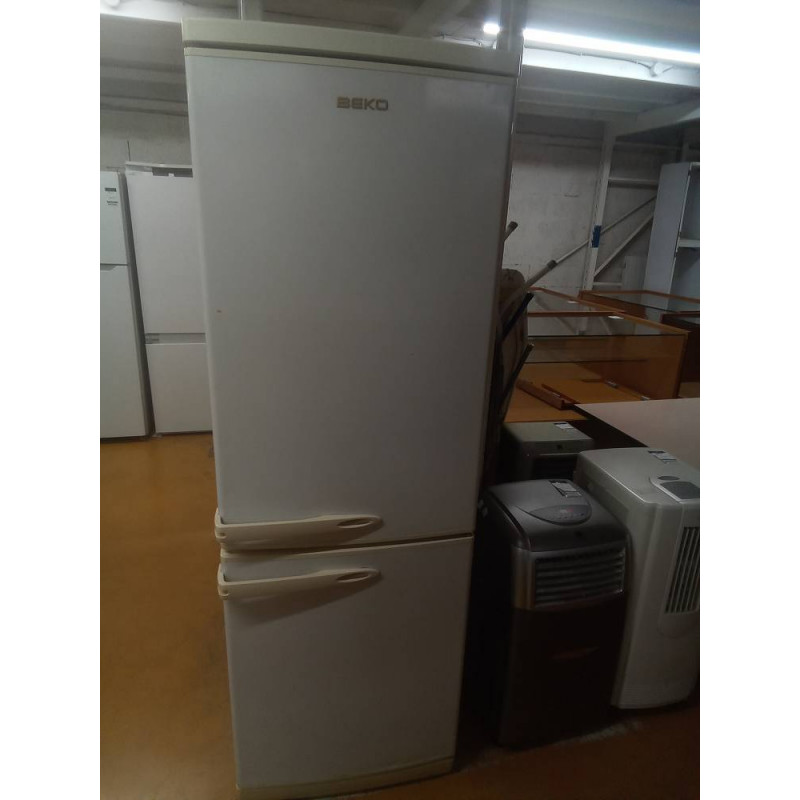 REFRIGERATEUR CONGELATEUR BEKO