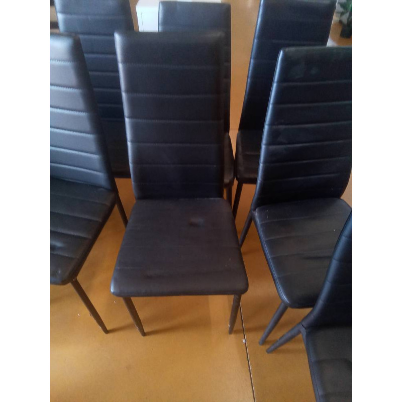 LOT DE 4 CHAISES