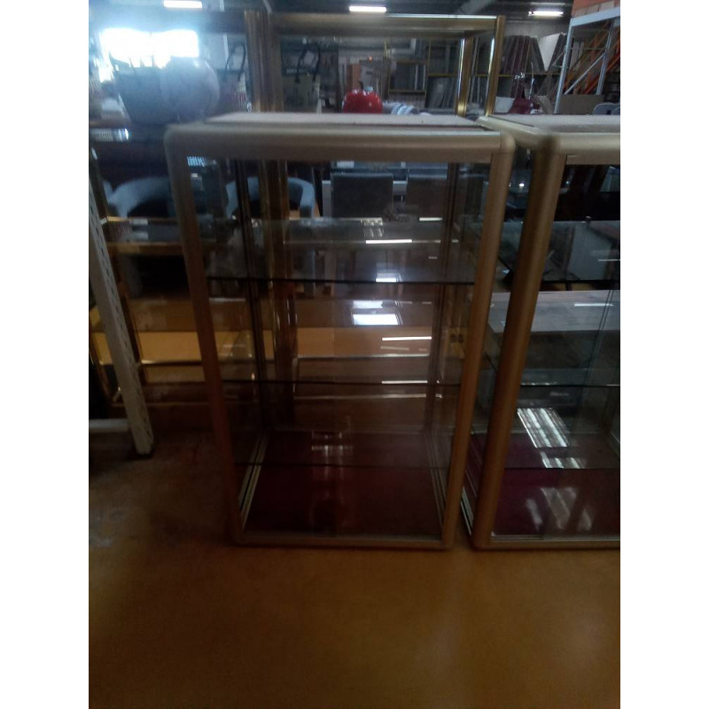 VITRINE
