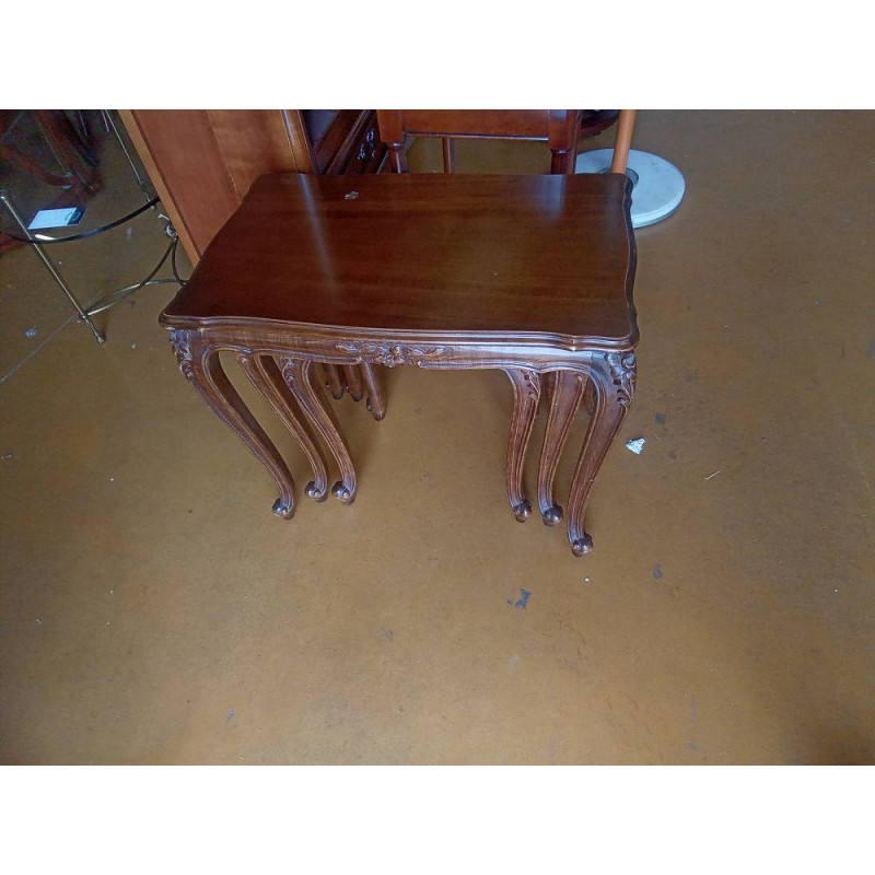 TABLES GIGOGNES