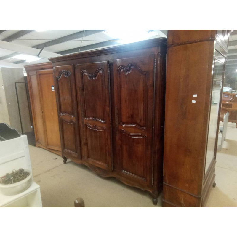 ARMOIRE 3 PORTES