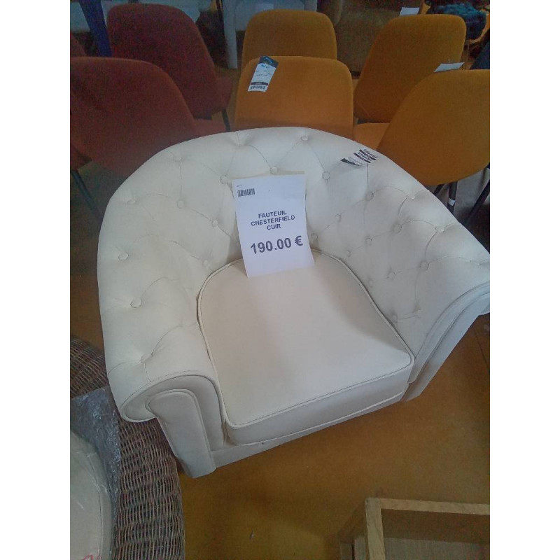 FAUTEUIL CHESTERFIELD CUIR