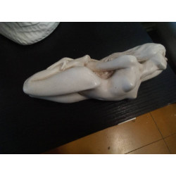 STATUETTE