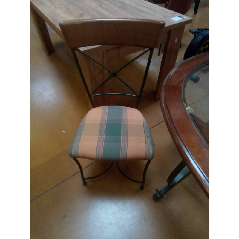 CHAISE