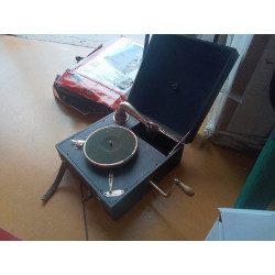 GRAMOPHONE