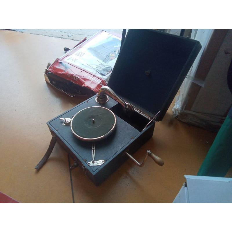 GRAMOPHONE
