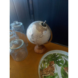 GLOBE