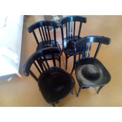 LOT DE 4 CHAISES