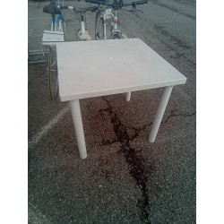 TABLE DE JARDIN