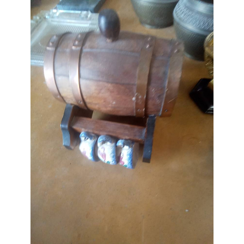 SERVICE LIQUEUR
