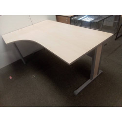 BUREAU D ANGLE