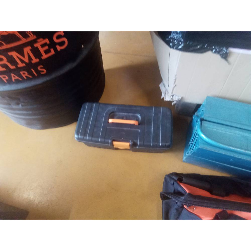 CAISSE OUTIL PLASTIQUE